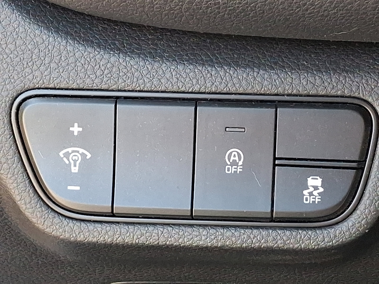Used 2024 Kia Seltos LX AWD/4WD image 25