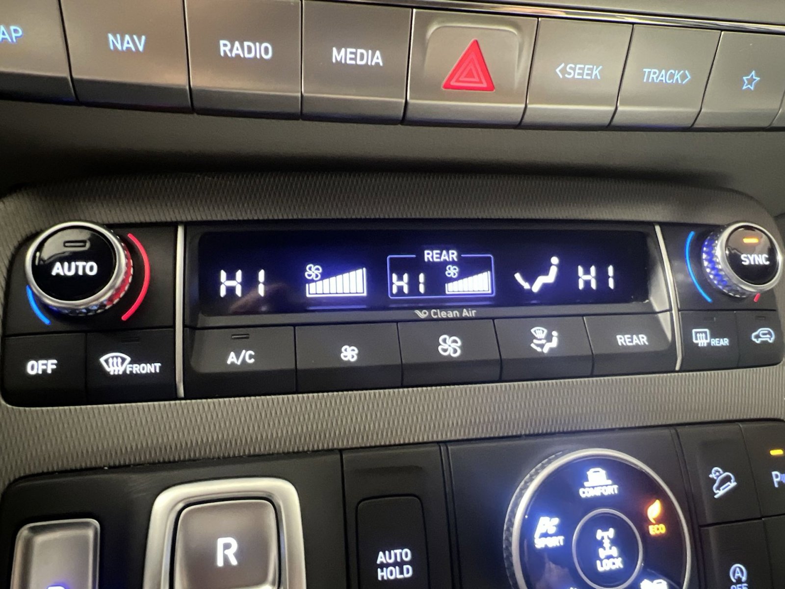 Used 2022 Hyundai Palisade SEL w/ Premium Package image 21