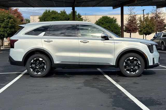 New 2026 Kia Sorento S w/ S Panoramic Sunroof Package image 3