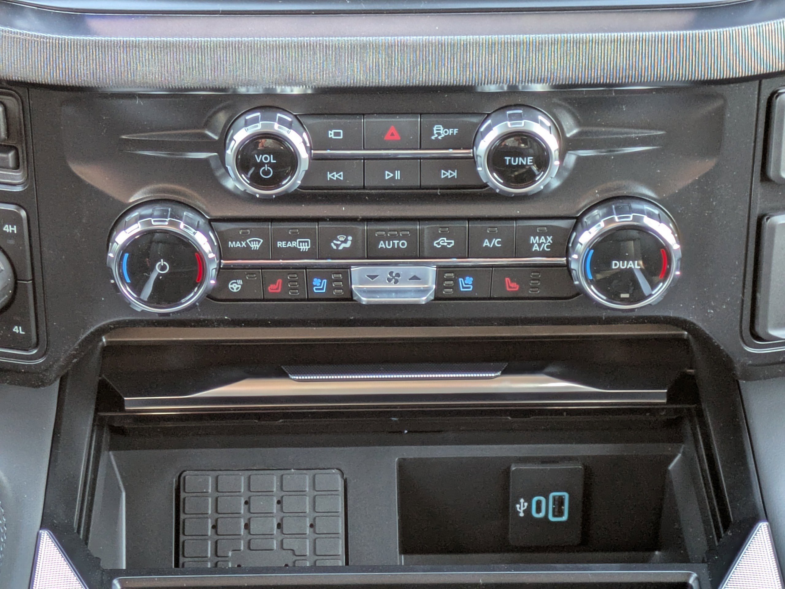 New 2026 Ford F350 Platinum image 19