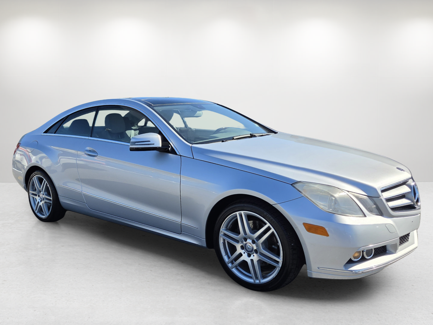 Used 2010 Mercedes-Benz E 350 Coupe image 3