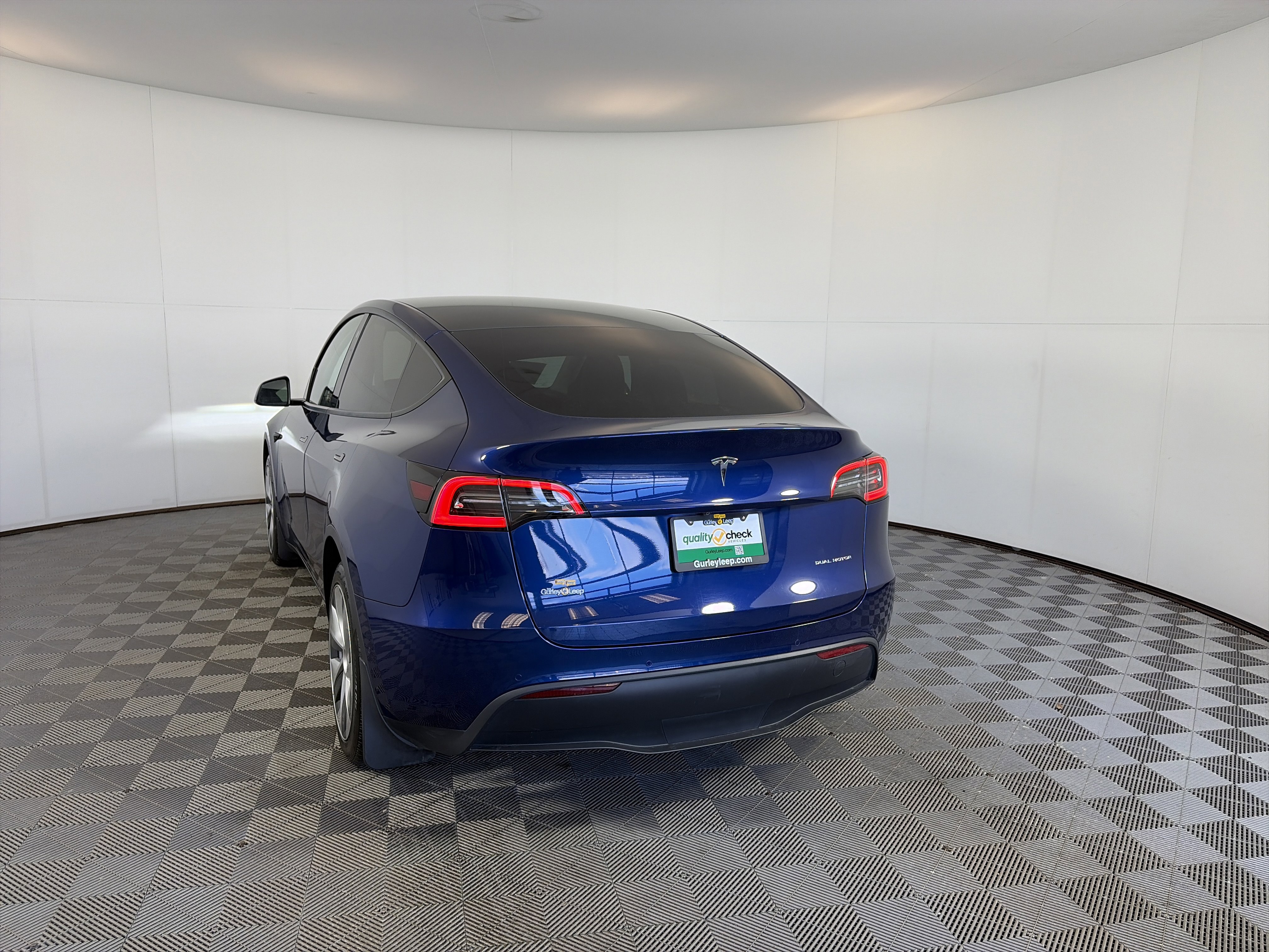Used 2021 Tesla Model Y Long Range image 8