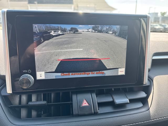 Used 2023 Toyota RAV4 LE AWD/4WD image 24
