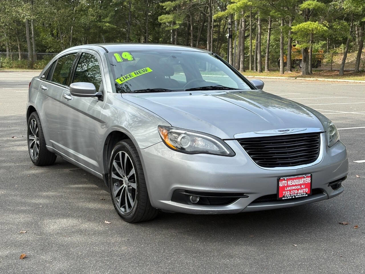 Used 2014 Chrysler 200 Touring w/ 200 S Group image 2