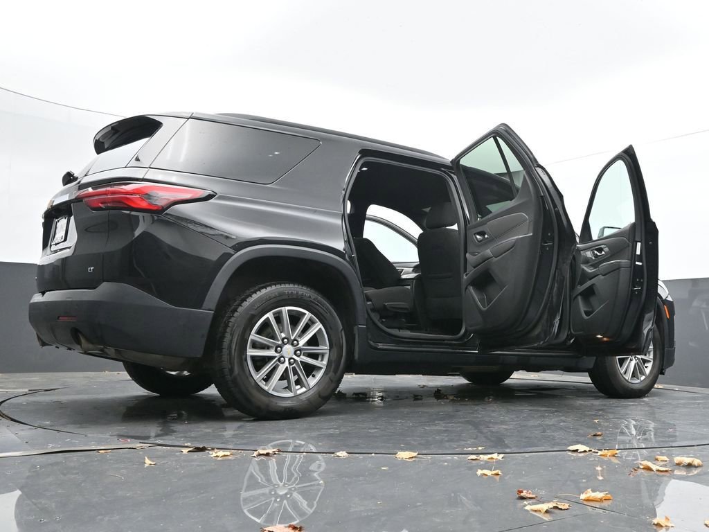 Used 2023 Chevrolet Traverse LT image 71