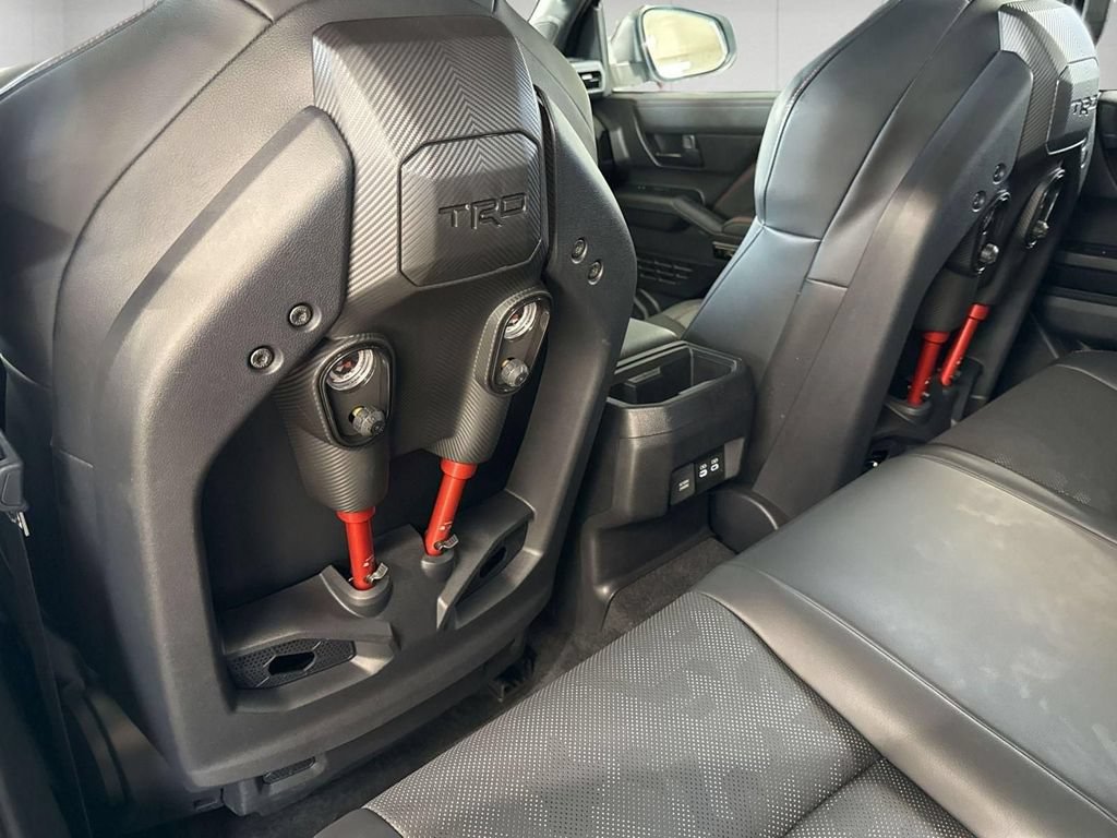 Used 2025 Toyota Tacoma TRD Pro AWD/4WD image 28