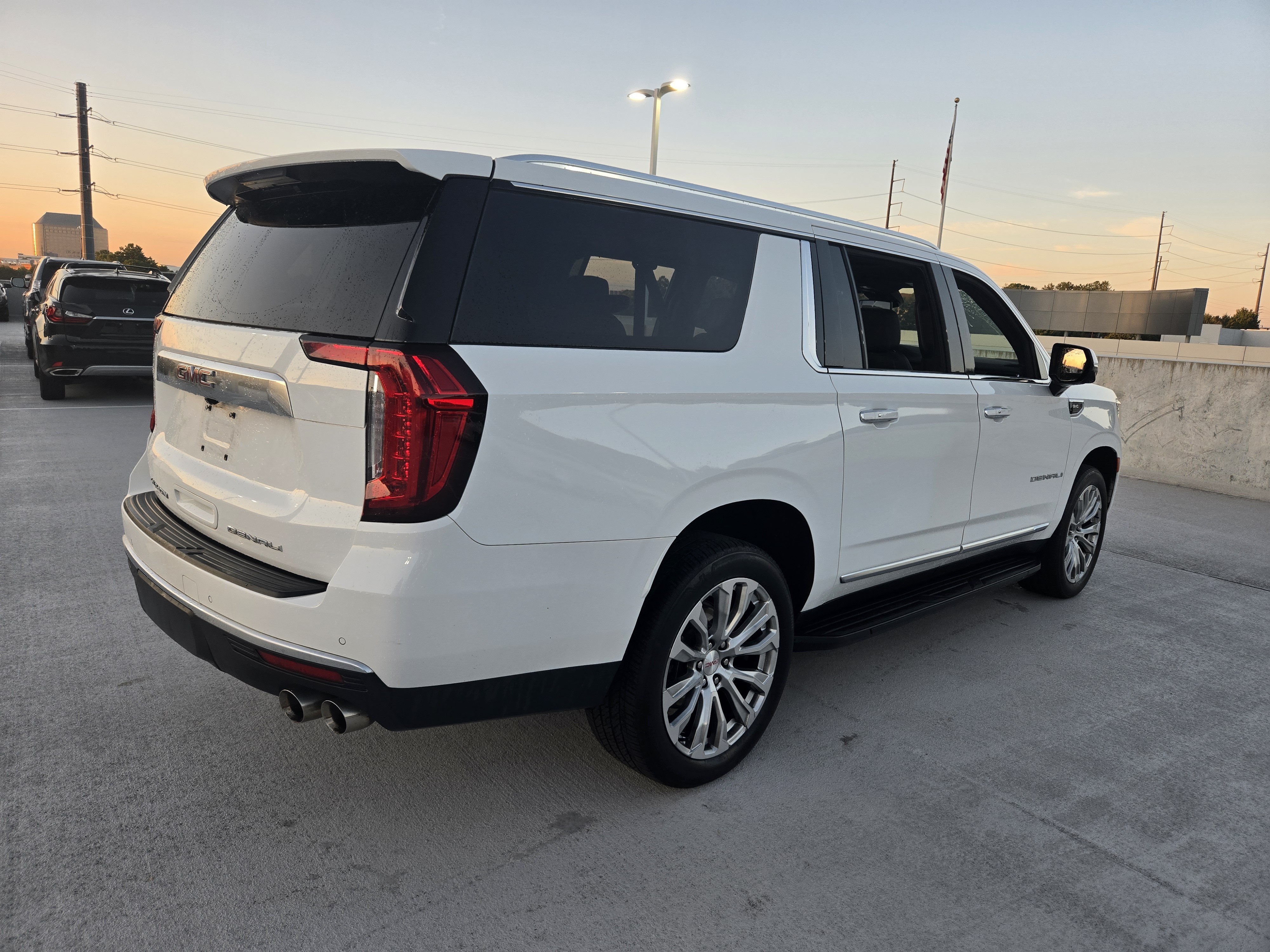 Used 2024 GMC Yukon XL Denali w/ Max Trailering Package RWD image 4