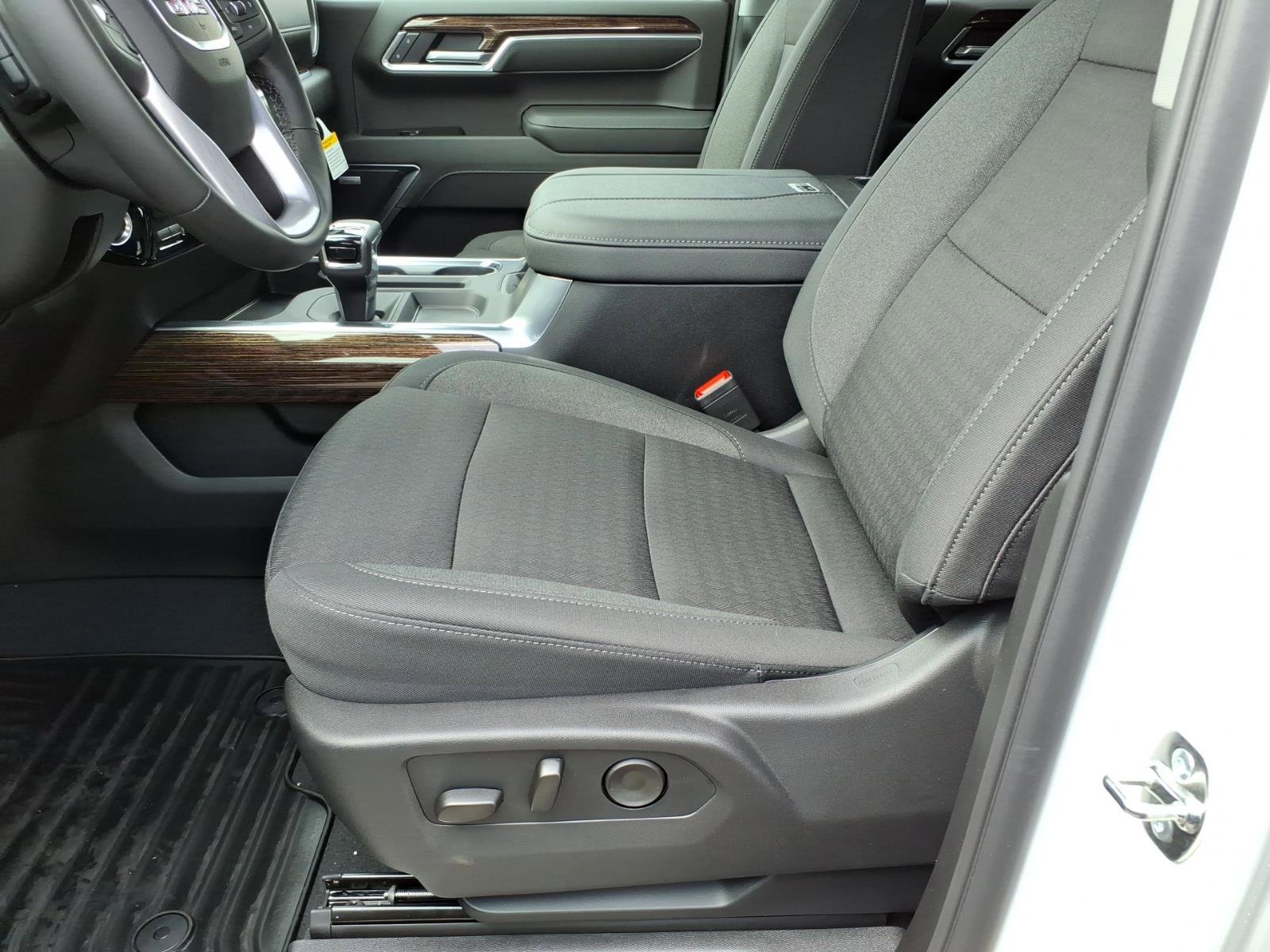 New 2026 GMC Sierra 1500 Elevation w/ Preferred Package image 13