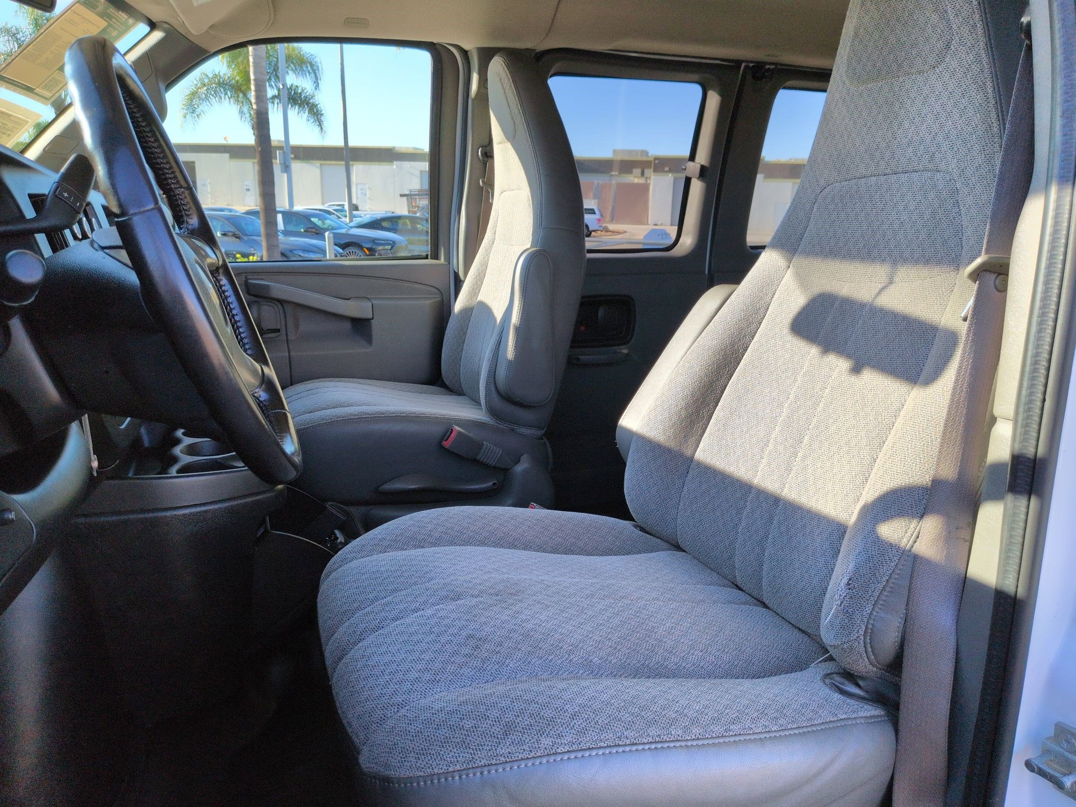 Used 2017 Chevrolet Express 2500 LS image 16