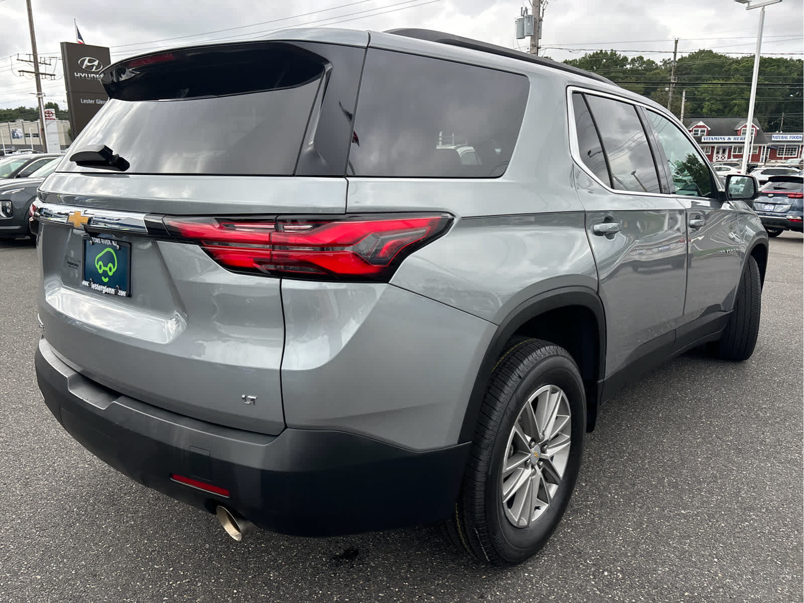 Certified 2024 Chevrolet Traverse LT FWD image 32