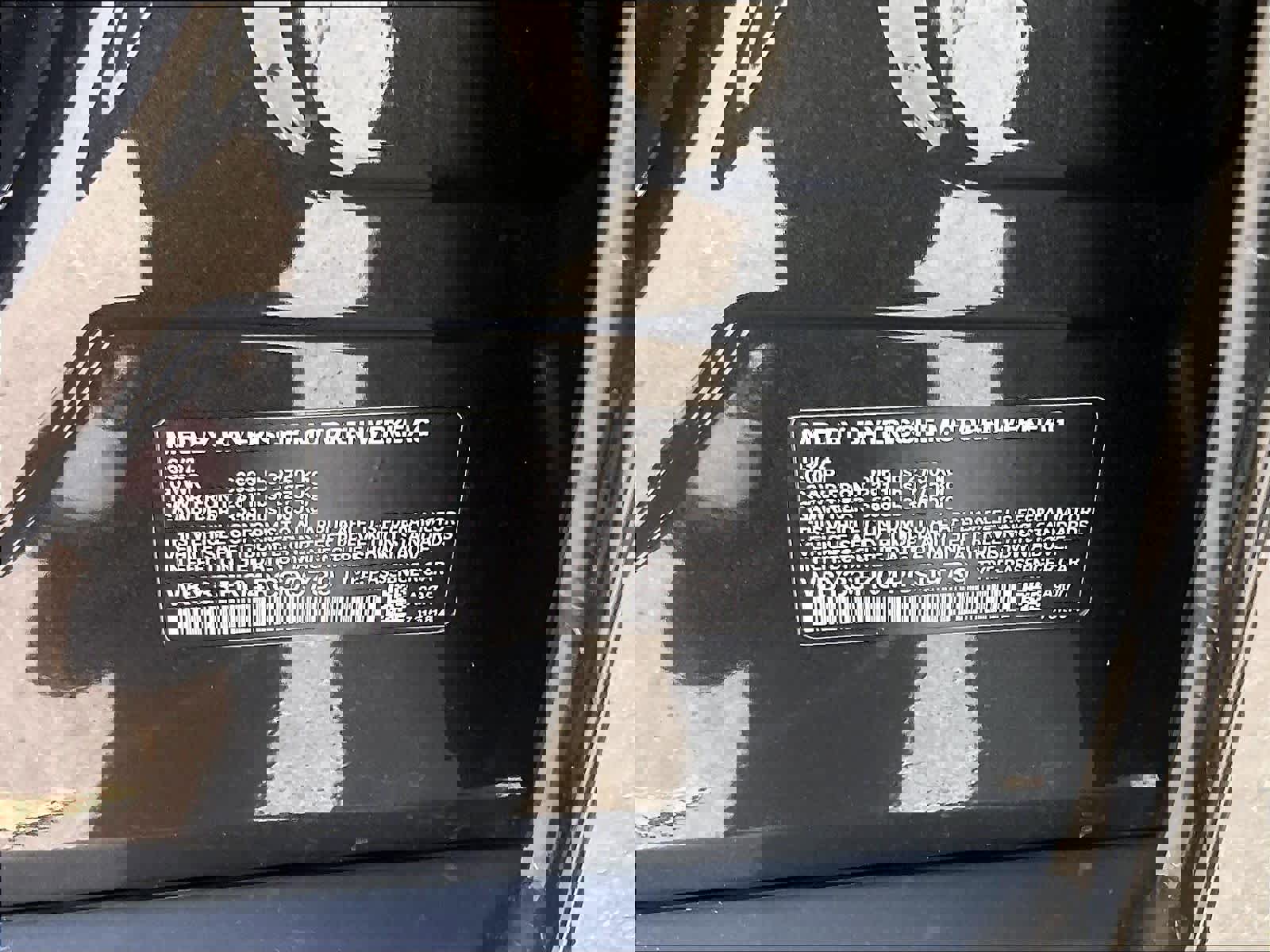 Used 2024 BMW i5 eDrive40i w/ Premium Package image 32