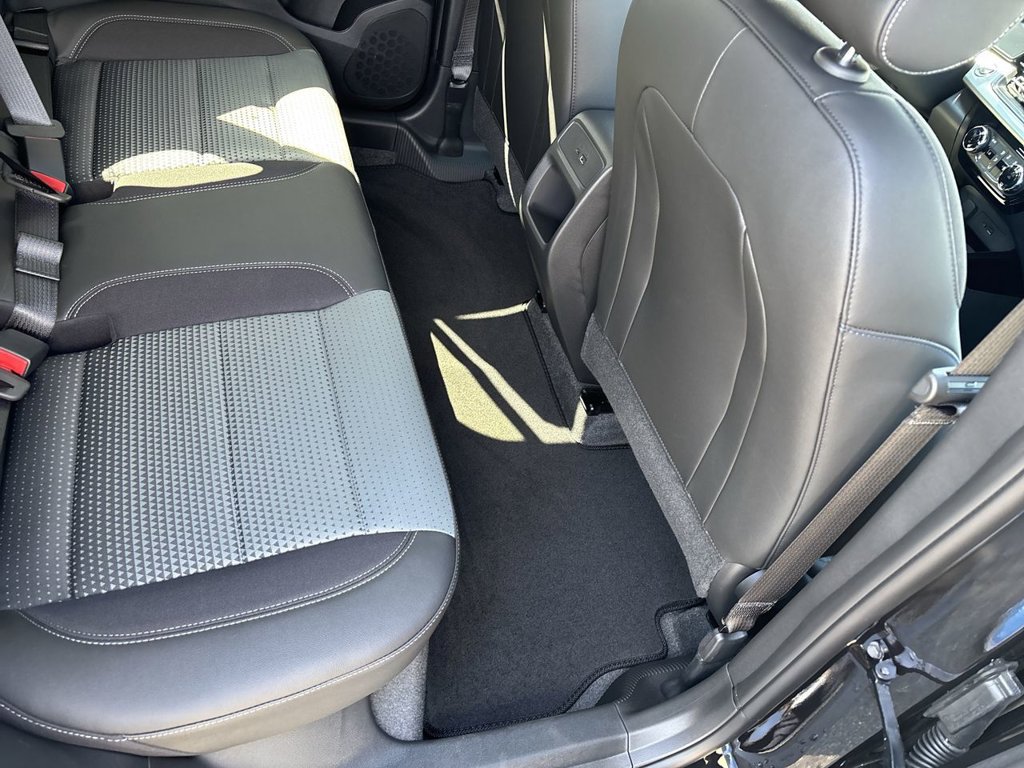 New 2026 Chevrolet Trax LT w/ Midnight Edition FWD image 37