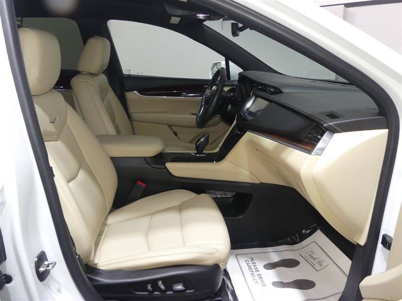 Used 2017 Cadillac XT5 Luxury AWD/4WD image 22