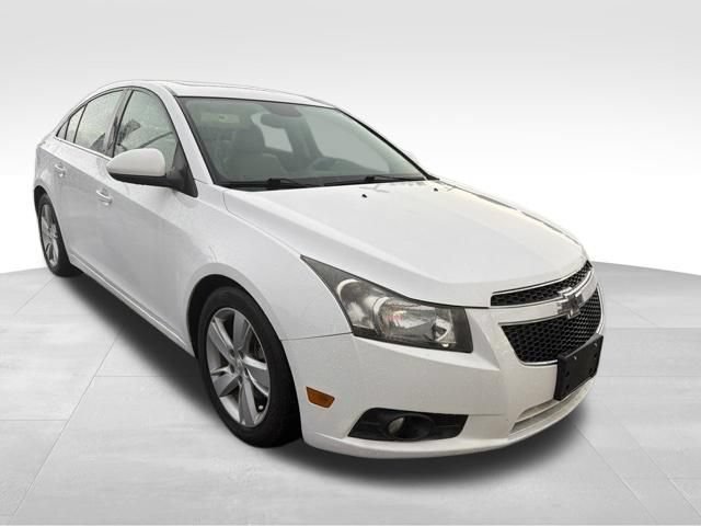 Used 2014 Chevrolet Cruze Diesel FWD image 2