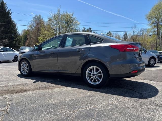 Used 2018 Ford Focus SE FWD image 5