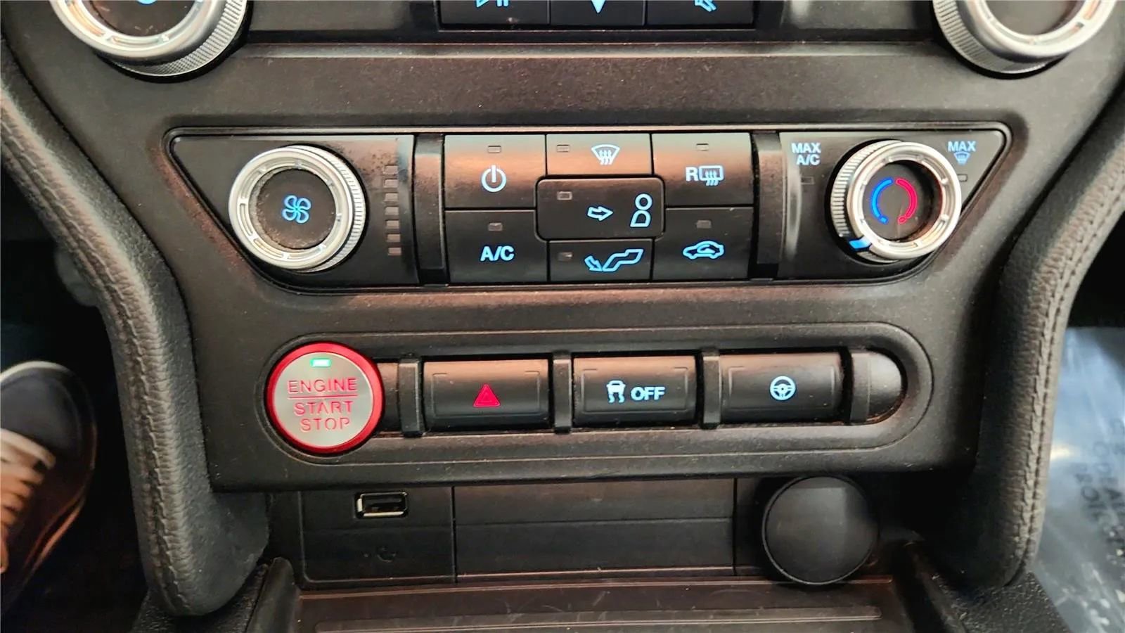 Used 2020 Ford Mustang GT image 29