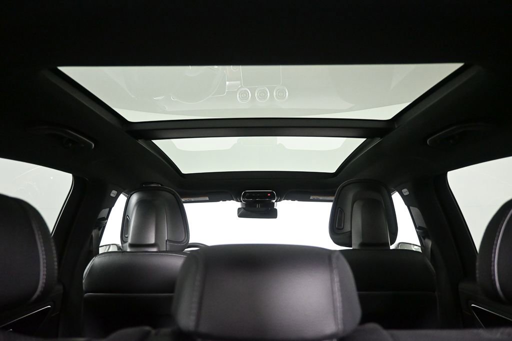 Certified 2025 Mercedes-Benz GLC 300 4MATIC image 19