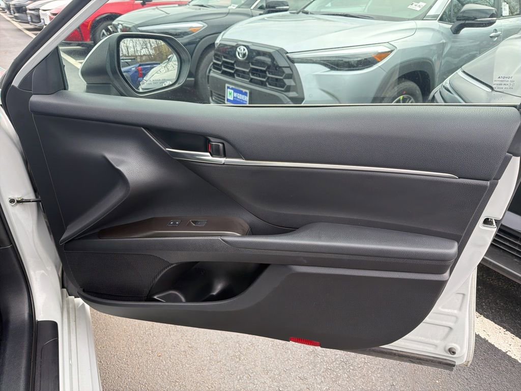 Certified 2024 Toyota Camry SE FWD image 8