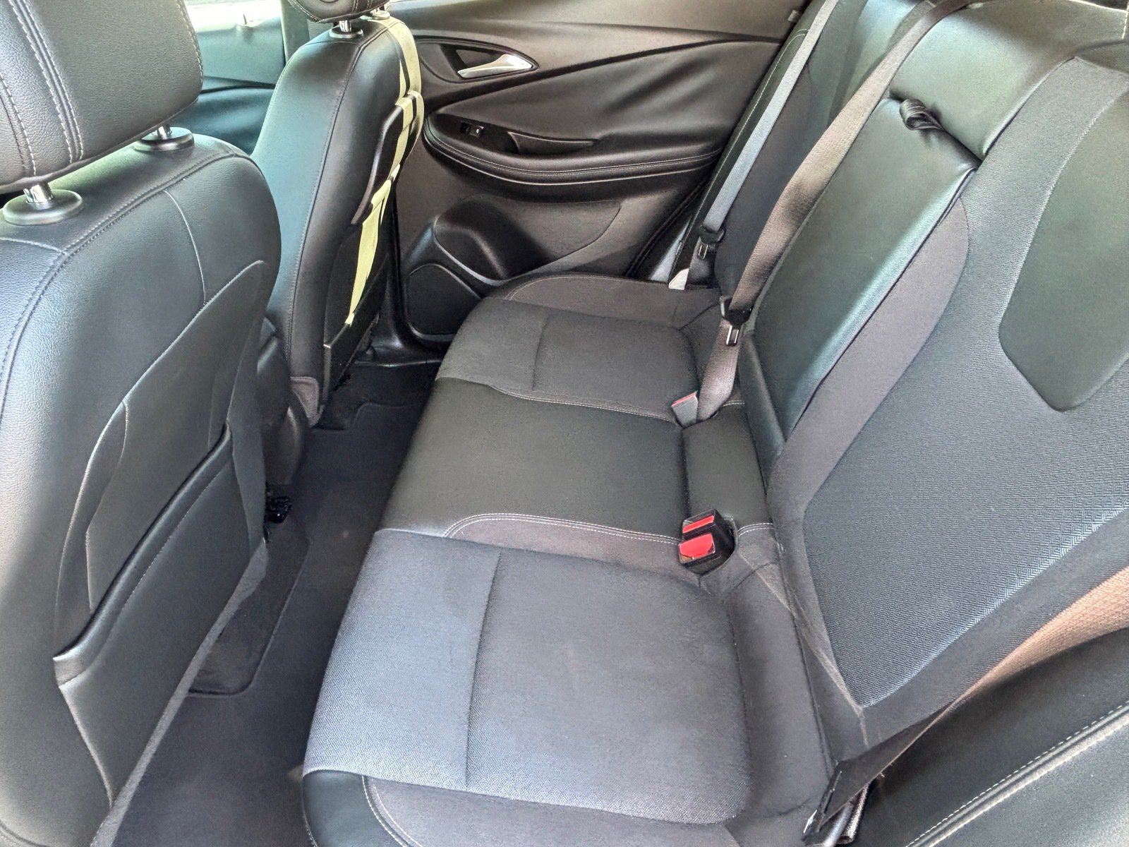 Used 2021 Buick Encore GX Select FWD image 27