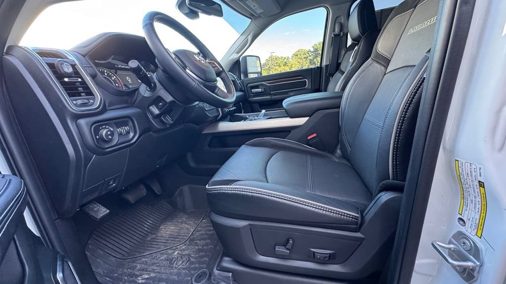 Used 2024 RAM 3500 Laramie w/ Towing Technology Group AWD/4WD image 21