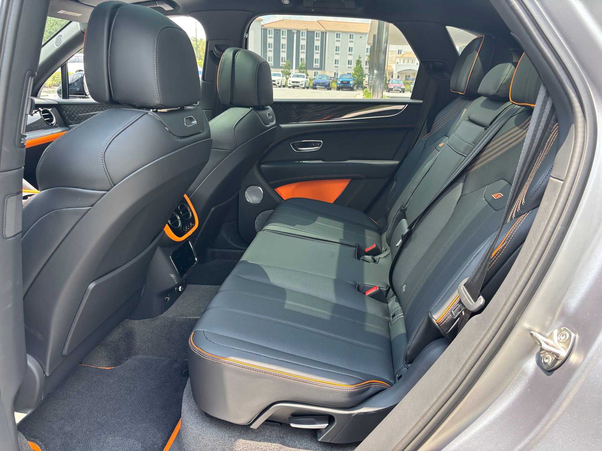 New 2025 Bentley Bentayga image 21