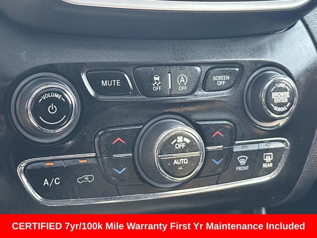 Used 2022 Jeep Cherokee Trailhawk w/ Sun, Sound & Nav Group AWD/4WD image 22