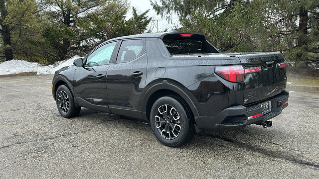 Used 2022 Hyundai Santa Cruz SEL image 8