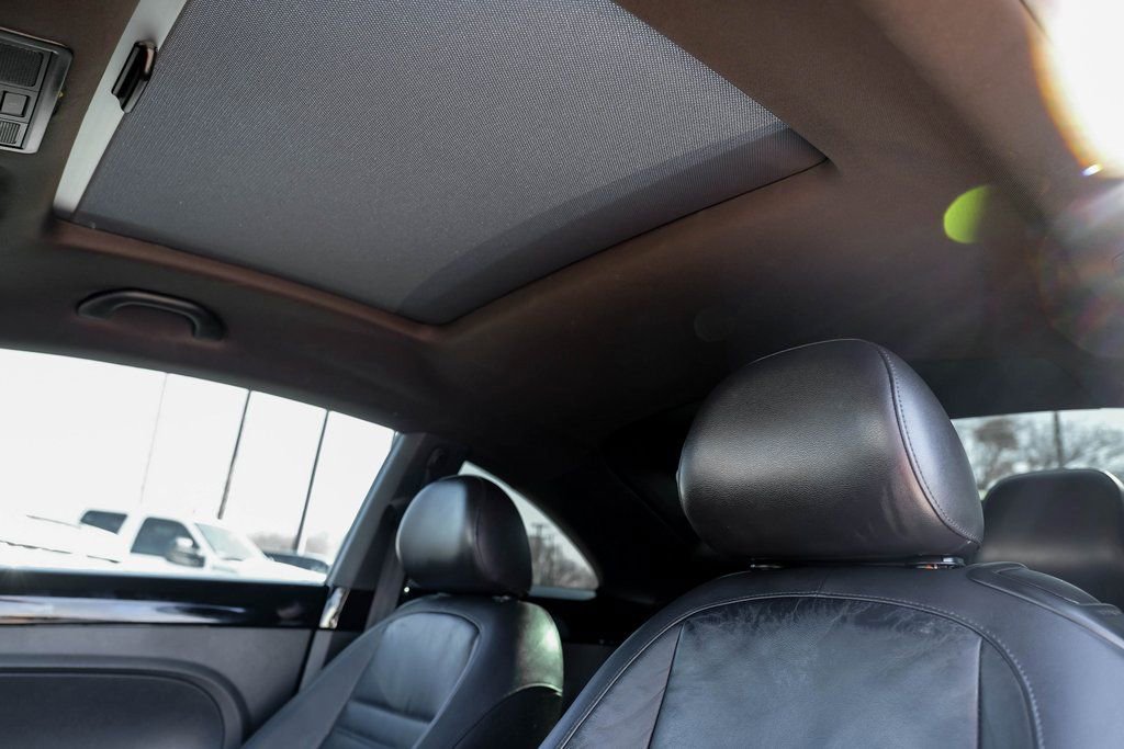 Used 2014 Volkswagen Beetle R-Line image 28