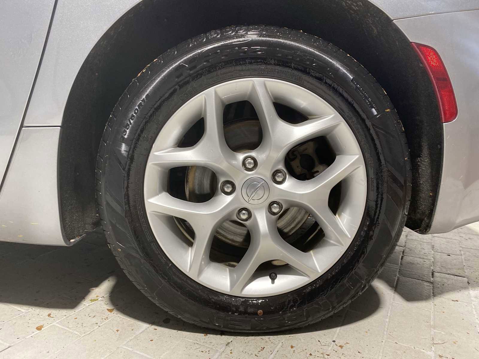 Used 2019 Chrysler Pacifica Limited image 8