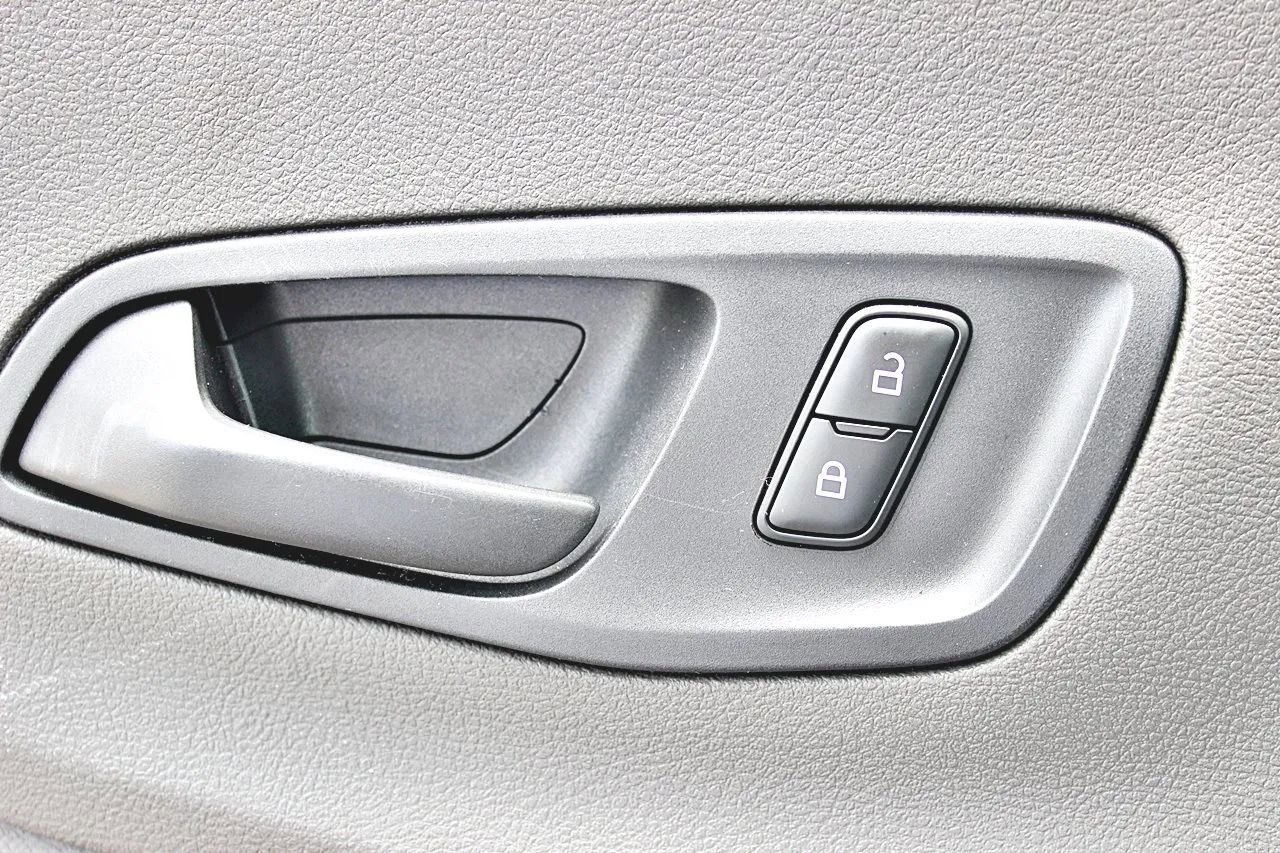 Used 2020 Ford Transit 350 XLT RWD image 12