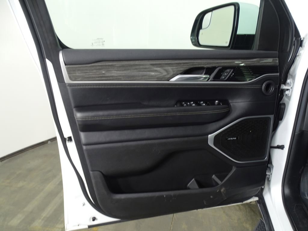 Used 2022 Jeep Wagoneer Series III image 18