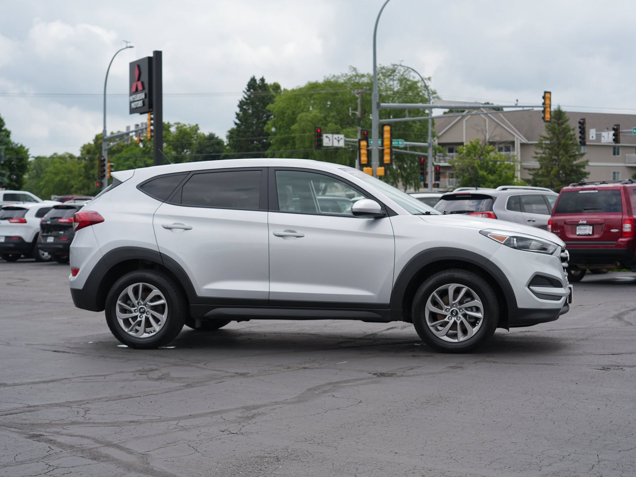 Used 2018 Hyundai Tucson SE AWD/4WD image 2