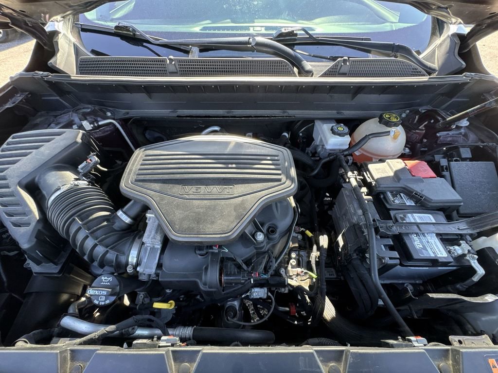 Used 2020 GMC Acadia SLT image 25