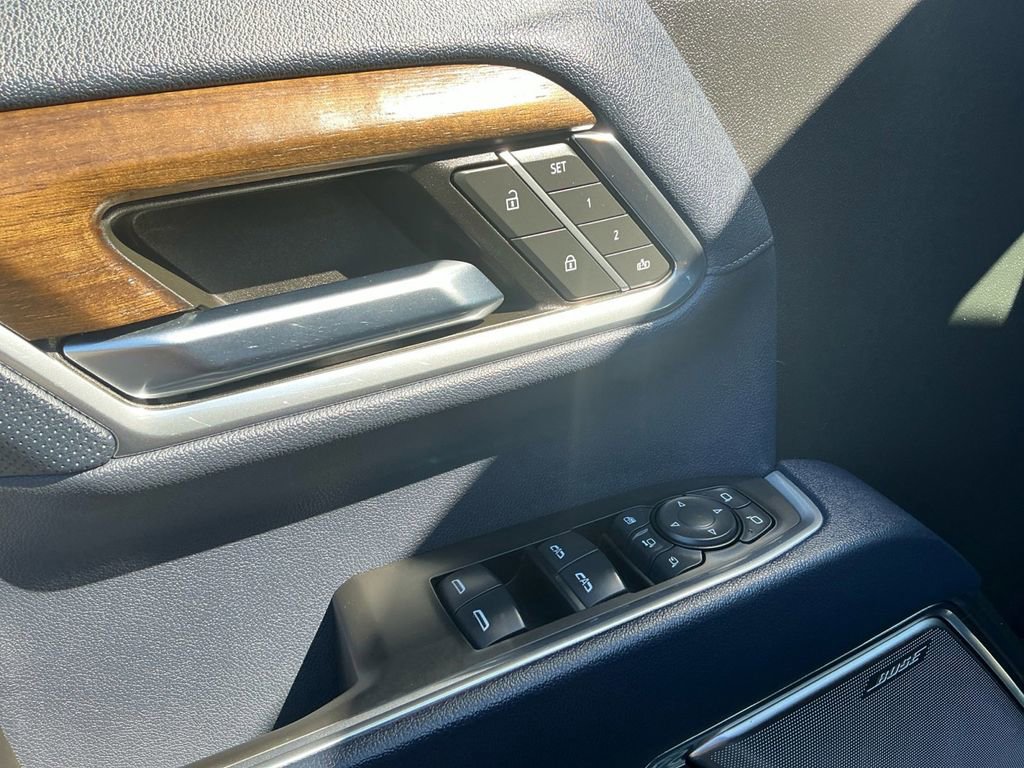 Used 2024 Chevrolet Silverado 2500 High Country w/ High Country Premium Package image 16