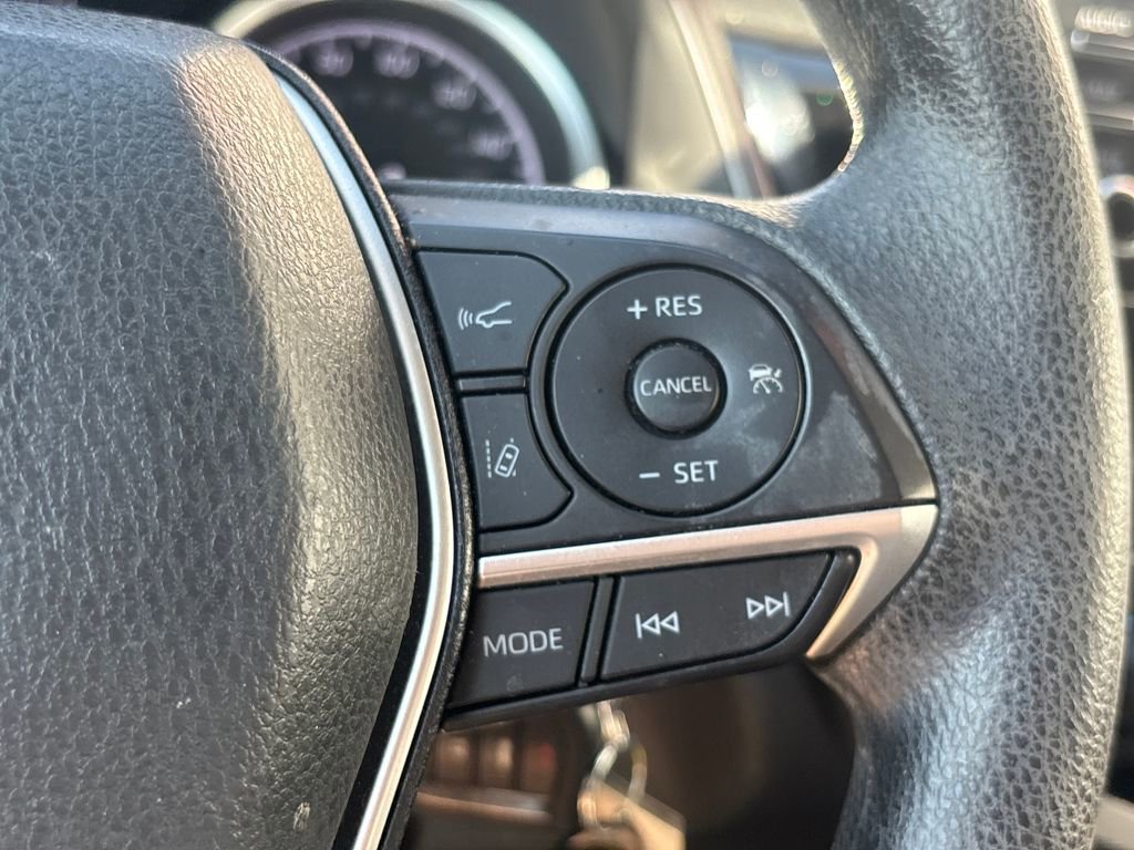 Used 2023 Toyota Camry LE image 19