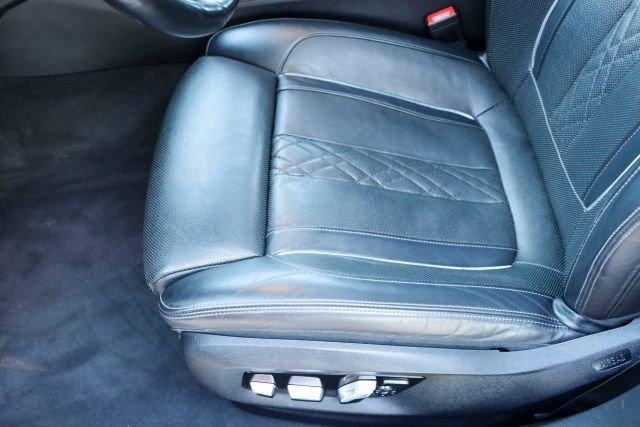 Used 2019 BMW 740i w/ Executive Package image 16