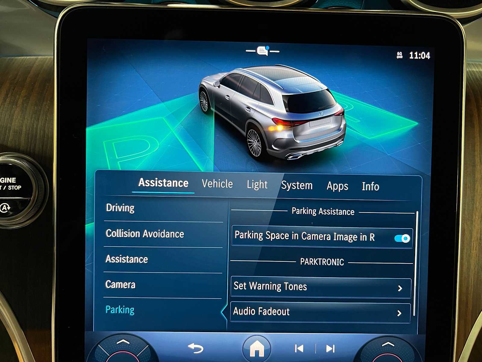 Certified 2025 Mercedes-Benz GLC 300 4MATIC image 38