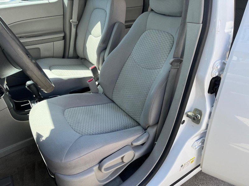 Used 2011 Chevrolet HHR LS FWD image 10