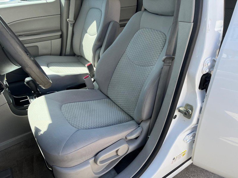 Used 2011 Chevrolet HHR LS image 10