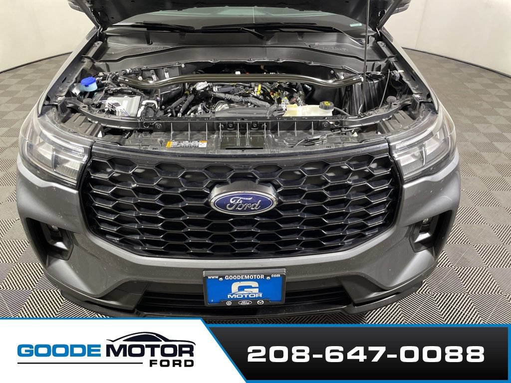 Certified 2025 Ford Explorer ST-Line AWD/4WD image 25