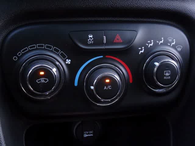 Used 2016 Dodge Dart SE FWD image 19