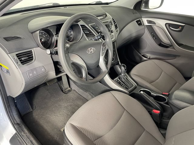 Used 2016 Hyundai Elantra SE FWD image 3