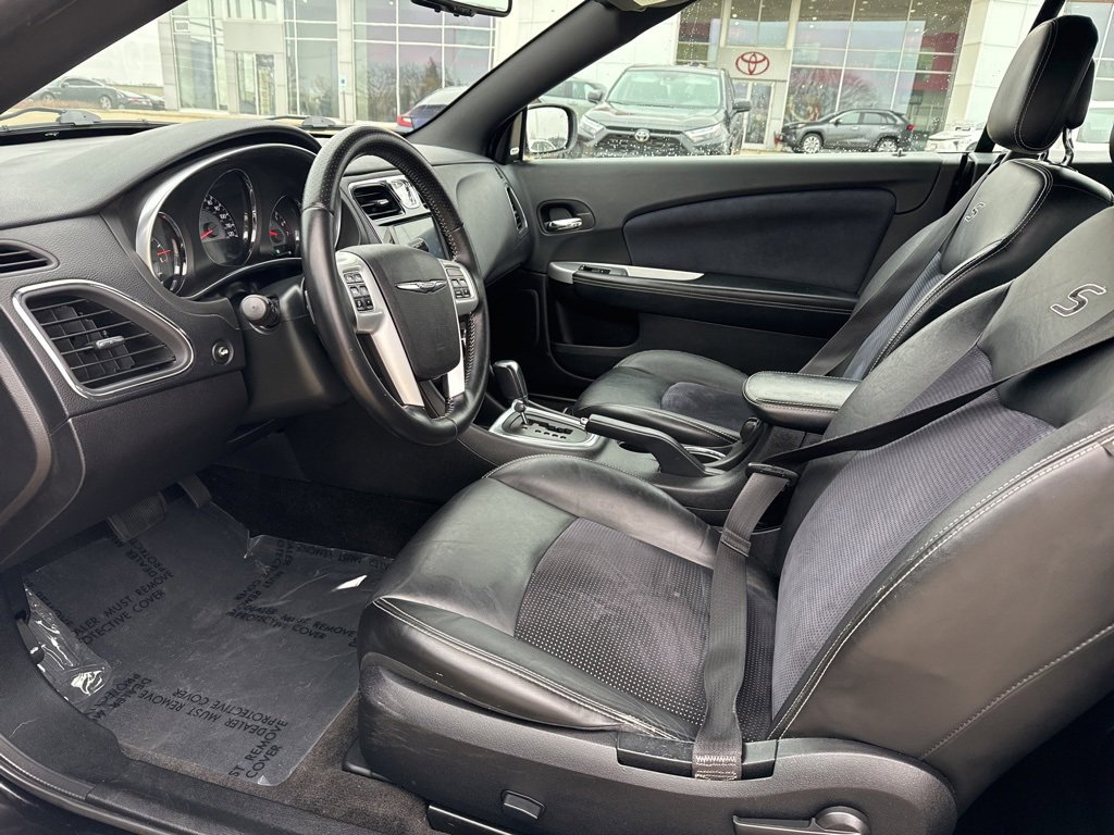 Used 2011 Chrysler 200 S image 7