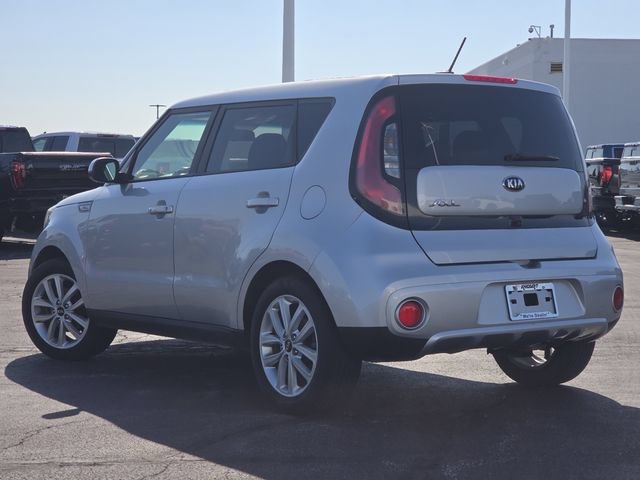 Used 2017 Kia Soul + FWD image 14