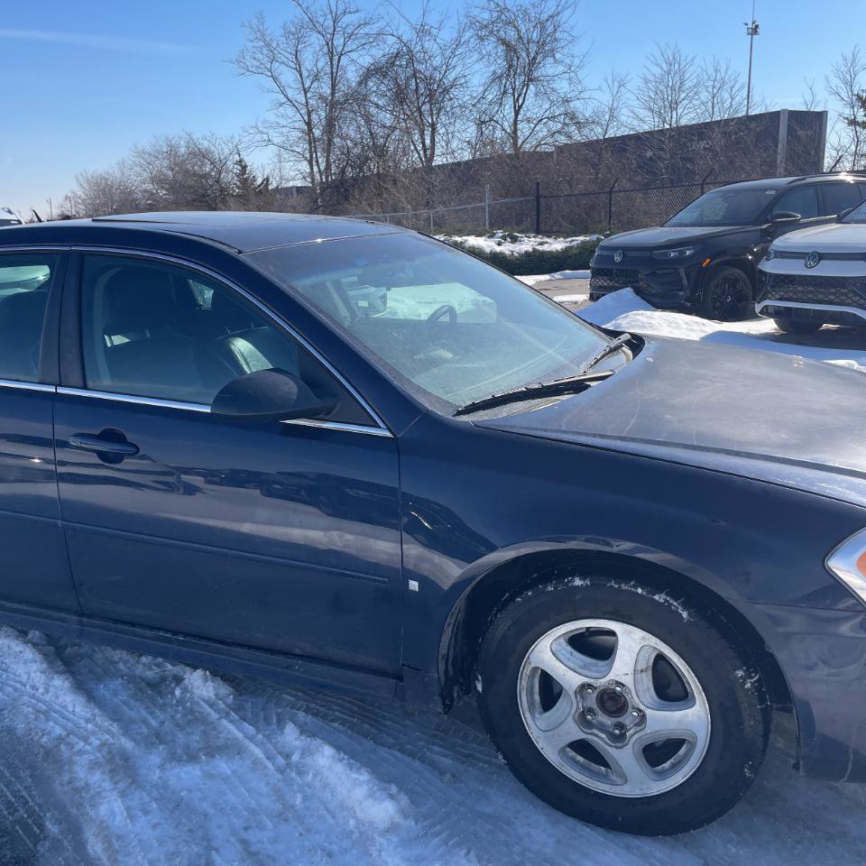 Used 2009 Chevrolet Impala LT w/ Luxury Edition Package image 5