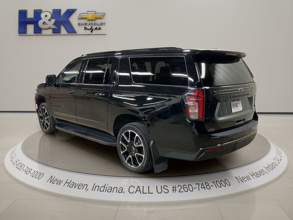 Used 2021 Chevrolet Suburban RST w/ Luxury Package image 5