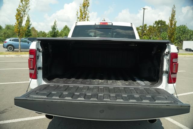 Used 2023 RAM 1500 Laramie AWD/4WD image 18