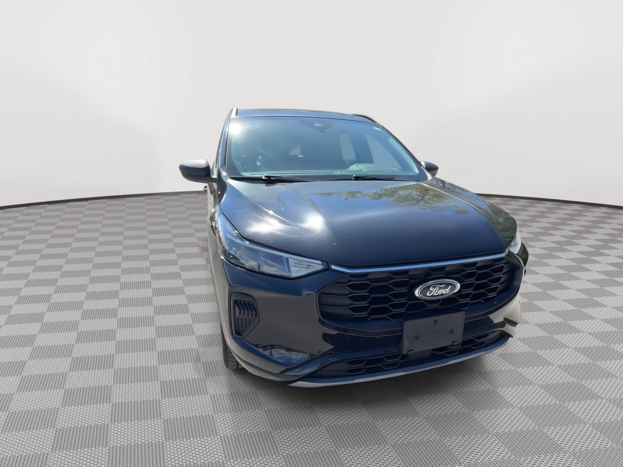 Used 2024 Ford Escape ST-Line AWD/4WD image 2