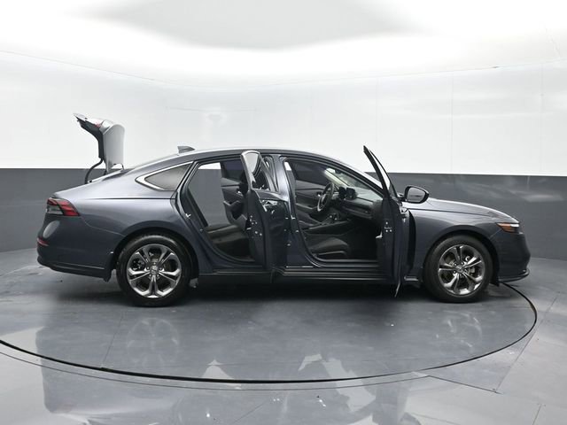 Used 2023 Honda Accord EX image 27