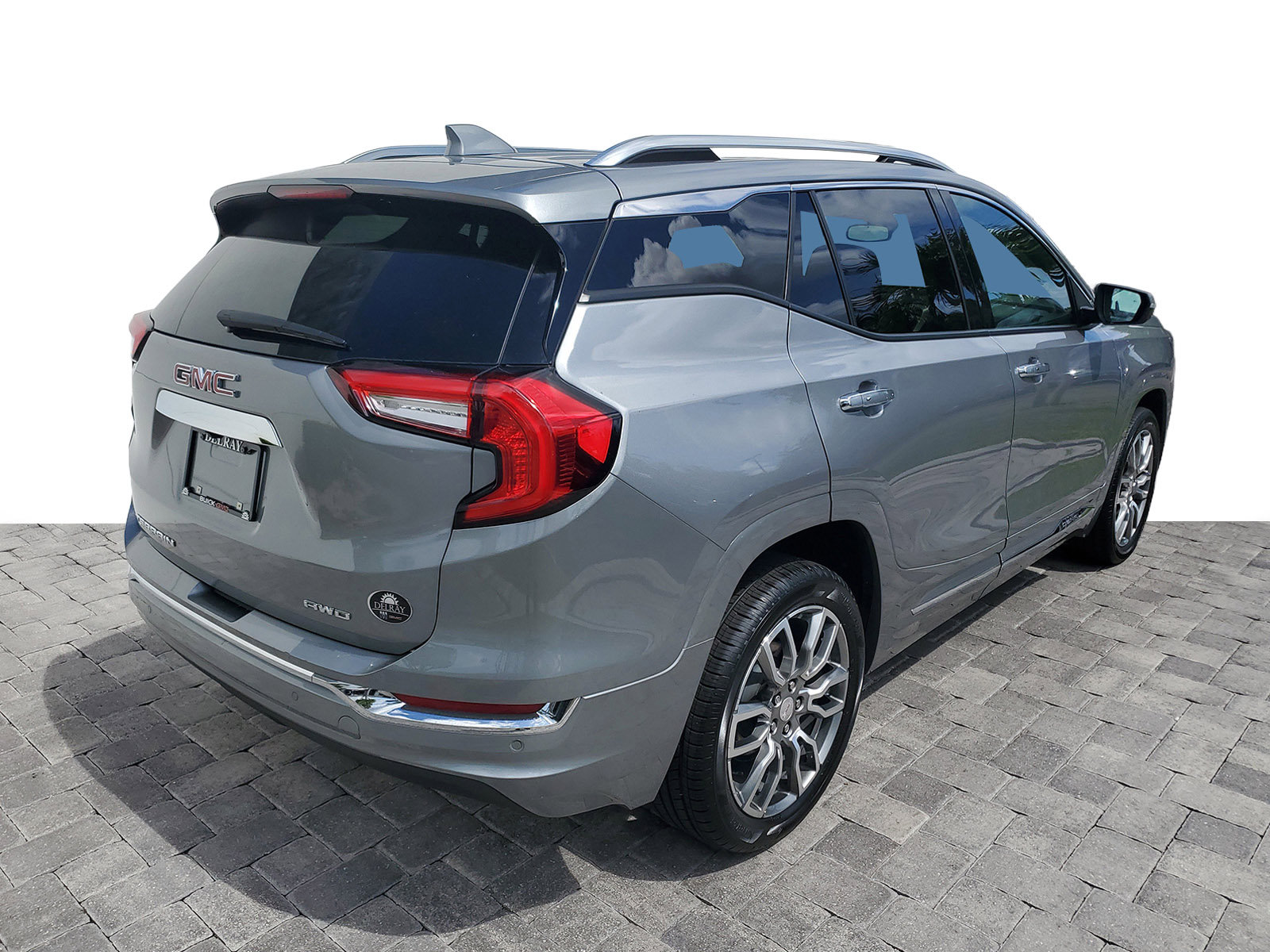 Used 2024 GMC Terrain Denali w/ Denali Premium Package AWD/4WD image 6